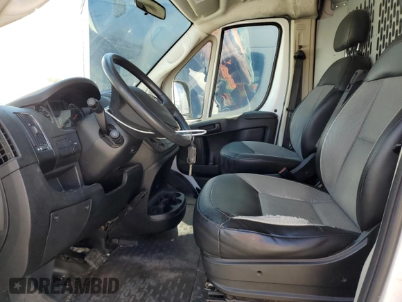 2018 Ram ProMaster Cargo z VIN 3C6TRVDG5JE103521, wystawiony jako Copart lot #52869165 z przebiegiem 150 710 mil mil oraz Szkoda całkowita • Salvage title. Historia ofert i sprzedaży dostępna na DreamBid. Obrazek 7.