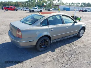 2001 Volkswagen Passat GLS z VIN WVWPD63B51P198425, wystawiony jako IAAI lot #42734511 z przebiegiem Nie podano mil oraz . Historia ofert i sprzedaży dostępna na DreamBid. Obrazek 4.