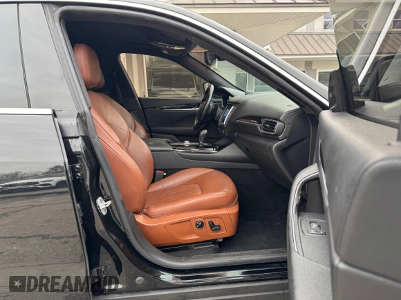 2018 Maserati Levante z VIN ZN661XUA4JX304412, wystawiony jako Copart lot #48468805 z przebiegiem 98 541 mil mil oraz Tytuł czysty. Historia ofert i sprzedaży dostępna na DreamBid. Obrazek 5.