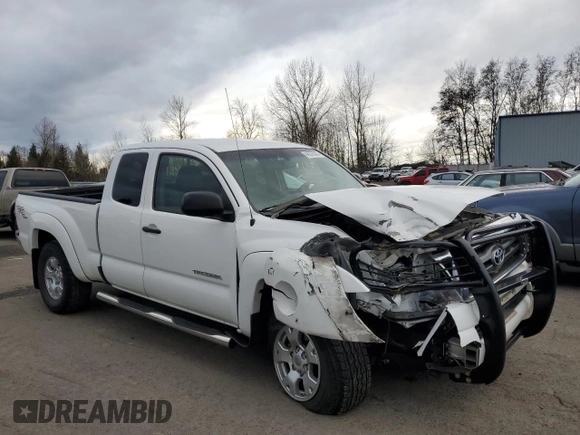 2009 Toyota Tacoma with VIN 5TEUU42N09Z624013, listed as a Copart auction lot 44375525 with 29,556 mi miles and Salvage Title. Bid and sale history available at carsss.com. Image 4.