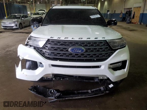 2023 Ford Explorer XLT with VIN 1FMSK8DH0PGB94480, listed as a Copart auction lot 51916755 with 53,112 mi miles and Salvage title. Bid and sale history available at DreamBid. Image 5.