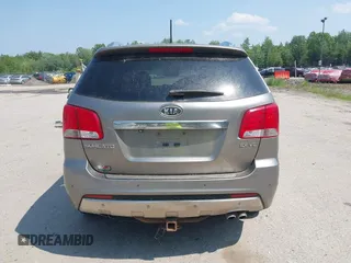 2013 Kia Sorento SX с VIN 5XYKWDA20DG337895, выставлен на аукционе IAAI как лот 42479734 с пробегом 198 291 миль миль и . История ставок и продаж доступна на DreamBid. Изображение 15.