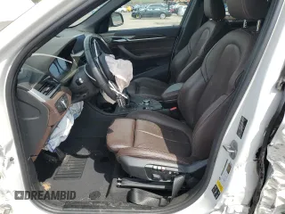 2020 BMW X1 xDrive28i с VIN WBXJG9C09L5P49700, выставлен на аукционе Copart как лот 55398635 с пробегом 95 029 миль миль и Списание • Salvage title. История ставок и продаж доступна на DreamBid. Изображение 7.