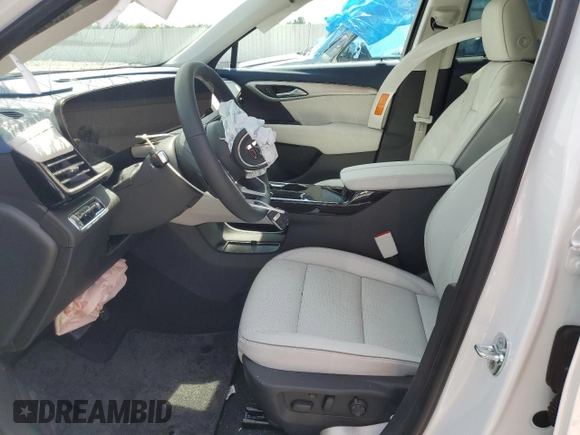 2025 Buick Envision Preferred with VIN LRBFZME49SD005985, listed as a Copart auction lot 50192235 with 555 mi miles and Salvage Title. Bid and sale history available at DreamBid. Image 7.