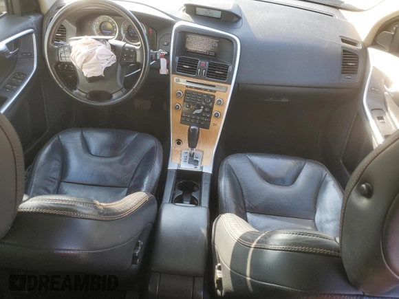 2010 Volvo XC60 3.0T with VIN YV4992DZ8A2118897, listed as a Copart auction lot 51154645 with 146,490 mi miles and Salvage Title. Bid and sale history available at carsss.com. Image 8.