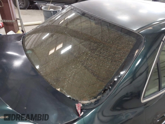 2001 Honda Accord EX с VIN 1HGCG16571A034550, выставлен на аукционе IAAI как лот 42104425 с пробегом 251 018 миль миль и . История ставок и продаж доступна на DreamBid. Изображение 19.