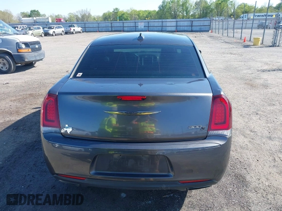 2016 Chrysler 300 with VIN 2C3CCABG6GH321121, listed as a IAAI auction lot 41951797 with 115,170 mi miles. Bid and sale history available at carsss.com. Image 16.