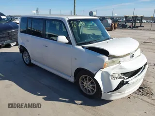2006 Scion xB z VIN JTLKT324964055960, wystawiony jako IAAI lot #41322692 z przebiegiem 234 097 mil mil oraz . Historia ofert i sprzedaży dostępna na DreamBid. Obrazek 1.