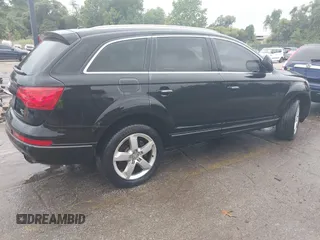 2015 Audi Q7 3.0T Premium with VIN WA1CGAFE5FD028390, listed as a IAAI auction lot 34964639 with 82,332 mi miles. Bid and sale history available at carsss.com. Image 4.