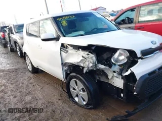 2016 Kia Soul with VIN KNDJN2A2XG7407133, listed as a IAAI auction lot 41650137 with 40,285 mi miles. Bid and sale history available at carsss.com. Image 6.