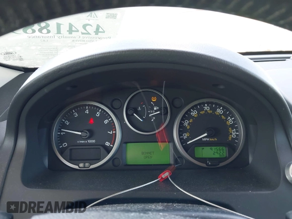 2011 Land Rover LR2 HSE with VIN SALFR2BN5BH268155, listed as a IAAI auction lot 42418895 with 91,566 mi miles and . Bid and sale history available at DreamBid. Image 7.