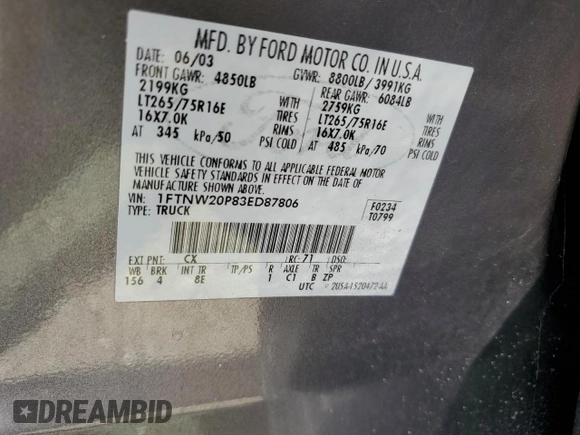 2003 Ford F-250 XL z VIN 1FTNW20P83ED87806, wystawiony jako Copart lot #60111895 z przebiegiem 107 949 mil mil oraz Czysty tytuł • Clean title. Historia ofert i sprzedaży dostępna na DreamBid. Obrazek 12.
