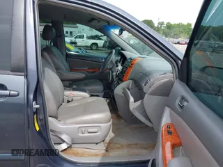 2007 Toyota Sienna XLE z VIN 5TDZK22C47S041176, wystawiony jako IAAI lot #42188204 z przebiegiem 205 203 mil mil oraz . Historia ofert i sprzedaży dostępna na DreamBid. Obrazek 5.