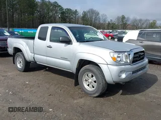 2006 Toyota Tacoma PreRunner z VIN 5TETX62N26Z312589, wystawiony jako IAAI lot #41578299 z przebiegiem 249 033 mil mil oraz . Historia ofert i sprzedaży dostępna na DreamBid. Obrazek 1.