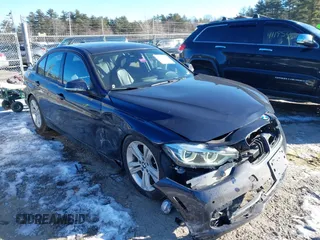 2016 BMW 3 Series 328i xDrive z VIN WBA8E3C56GK502679, wystawiony jako IAAI lot #41498458 z przebiegiem 109 186 mil mil oraz . Historia ofert i sprzedaży dostępna na DreamBid. Obrazek 1.