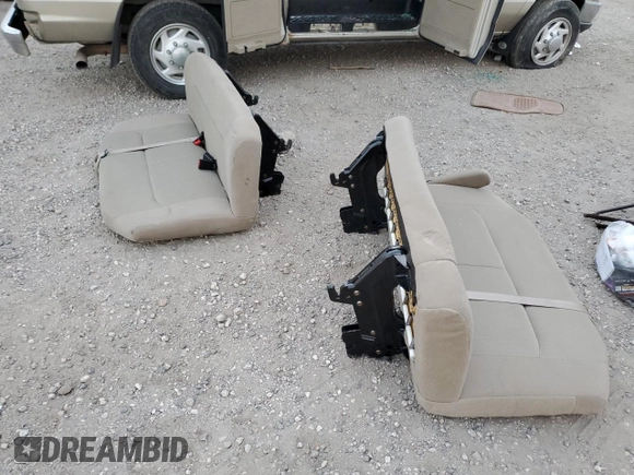 2011 Ford Econoline Passenger XL with VIN 1FBNE3BL4BDA40775, listed as a Copart auction lot 43812945 with Not Provided miles and Salvage Title. Bid and sale history available at carsss.com. Image 12.