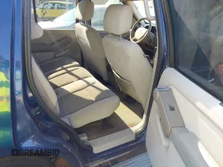 2006 Ford Explorer XLS z VIN 1FMEU62E06ZA02126, wystawiony jako IAAI lot #42419217 z przebiegiem 331 745 mil mil oraz . Historia ofert i sprzedaży dostępna na DreamBid. Obrazek 8.