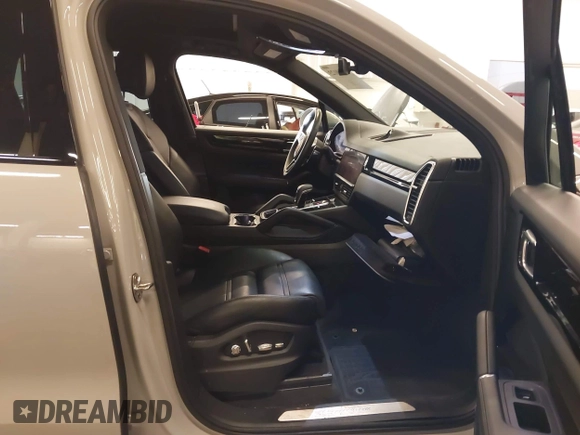 2021 Porsche Cayenne with VIN WP1AA2AY2MDA02282, listed as a IAAI auction lot 41960123 with 31,608 mi miles and . Bid and sale history available at DreamBid. Image 5.