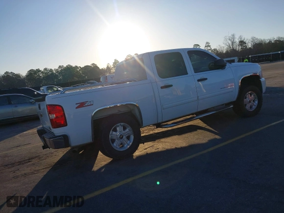 2011 Chevrolet Silverado 1500 LT with VIN 3GCPCSE0XBG179219, listed as a IAAI auction lot 41769270 with 115,226 mi miles and . Bid and sale history available at DreamBid. Image 4.