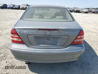 2007 Mercedes-Benz C z VIN WDBRF54J47A928869, wystawiony jako Copart lot #59620155 z przebiegiem 177 186 mil mil oraz Szkoda całkowita • Salvage title. Historia ofert i sprzedaży dostępna na DreamBid. Obrazek 6.