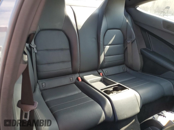 2013 Mercedes-Benz C 250 с VIN WDDGJ4HB5DG046015, выставлен на аукционе Copart как лот 52414515 с пробегом 91 706 миль миль и Списание • Salvage title. История ставок и продаж доступна на DreamBid. Изображение 10.
