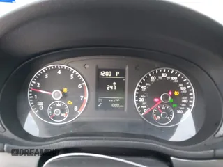 2014 Volkswagen Passat S z VIN 1VWAP7A34EC014200, wystawiony jako IAAI lot #41431660 z przebiegiem 171 963 mil mil oraz . Historia ofert i sprzedaży dostępna na DreamBid. Obrazek 7.