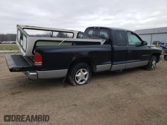 1997 Dodge Dakota with VIN 1B7GL23X5VS208252, listed as a Copart auction lot 82584134 with 152,633 mi miles and Salvage Title. Bid and sale history available at carsss.com. Image 3.