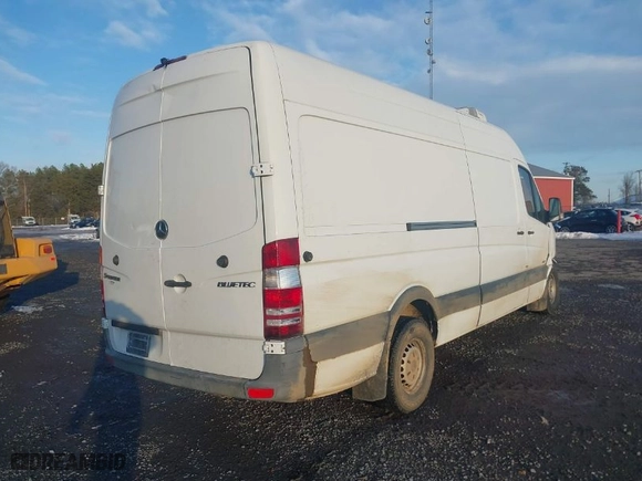 2013 Mercedes-Benz Sprinter Cargo Vans with VIN WD3PE8CC1D5727963, listed as a IAAI auction lot 41281064 with 87,077 mi miles. Bid and sale history available at carsss.com. Image 4.
