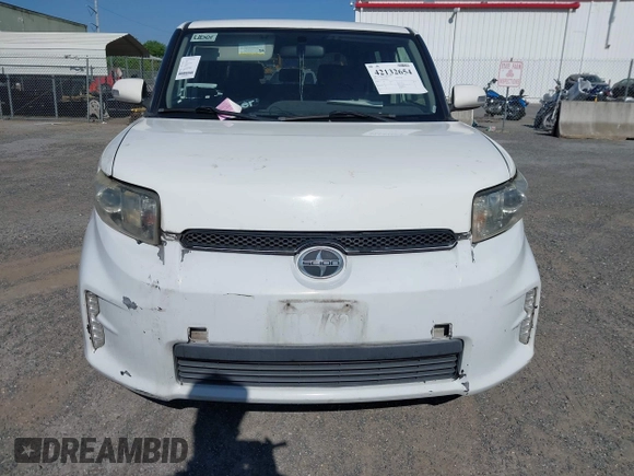 2013 Scion xB with VIN JTLZE4FE0DJ045236, listed as a IAAI auction lot 42132654 with 1 mi miles. Bid and sale history available at carsss.com. Image 6.