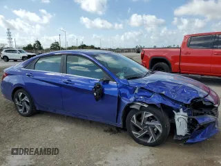 2025 Hyundai Elantra Limited z VIN KMHLN4DJ9SU121786, wystawiony jako Copart lot #54508575 z przebiegiem 13 047 mil mil oraz Czysty tytuł • Clean title. Historia ofert i sprzedaży dostępna na DreamBid. Obrazek 4.