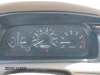 2000 Toyota Camry CE z VIN JT2BG22K2Y0440255, wystawiony jako IAAI lot #42088080 z przebiegiem 353 102 mil mil oraz . Historia ofert i sprzedaży dostępna na DreamBid. Obrazek 7.