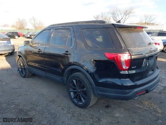 2018 Ford Explorer XLT with VIN 1FM5K8D83JGC11437, listed as a IAAI auction lot 41337284 with 61,878 mi miles. Bid and sale history available at carsss.com. Image 3.