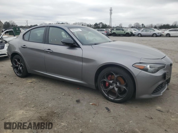 2021 Alfa Romeo Giulia Ti z VIN ZARFANBN5M7643959, wystawiony jako Copart lot #48424255 z przebiegiem 62 075 mil mil oraz Szkoda całkowita • Salvage title. Historia ofert i sprzedaży dostępna na DreamBid. Obrazek 4.