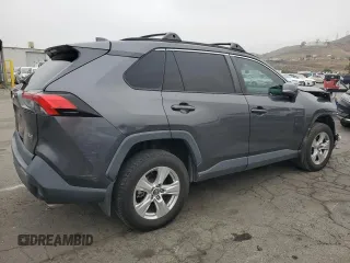 2020 Toyota RAV4 XLE with VIN 2T3W1RFV2LC045134, listed as a Copart auction lot 59635475 with 122,144 mi miles and Salvage title. Bid and sale history available at DreamBid. Image 3.