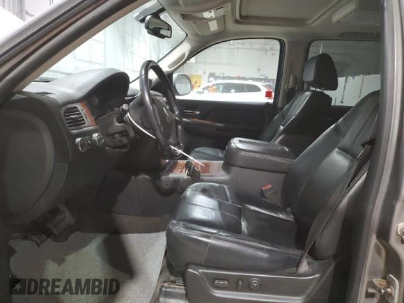 2008 Chevrolet Avalanche LT w/3LT with VIN 3GNFK12388G279813, listed as a Copart auction lot 41590555 with 333,711 mi miles and Clean Title. Bid and sale history available at carsss.com. Image 7.