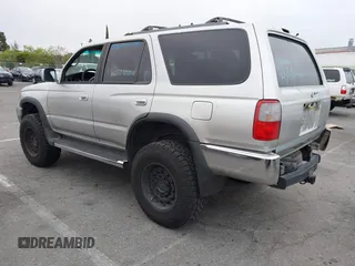 2000 Toyota 4Runner SR5 z VIN JT3HN86R9Y0288531, wystawiony jako IAAI lot #42157270 z przebiegiem 298 630 mil mil oraz . Historia ofert i sprzedaży dostępna na DreamBid. Obrazek 3.