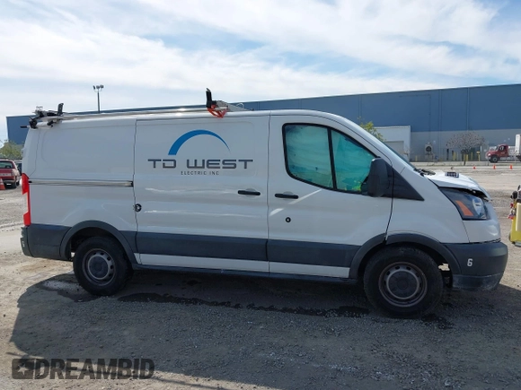 2018 Ford Transit с VIN 1FTYE1YM3JKA17401, выставлен на аукционе IAAI как лот 41692518 с пробегом 145 472 миль миль и . История ставок и продаж доступна на DreamBid. Изображение 13.