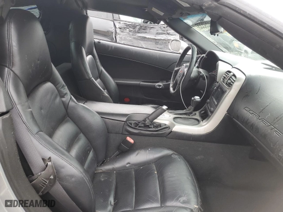 2005 Chevrolet Corvette with VIN 1G1YY24U255114489, listed as a Copart auction lot 44059555 with 96,797 mi miles and Salvage Title. Bid and sale history available at carsss.com. Image 10.
