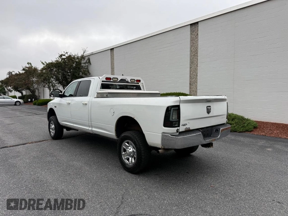 2016 Ram 2500 SLT with VIN 3C6UR5JJ7GG354431, listed as a Copart auction lot 64701725 with 270,516 mi miles and Clean title. Bid and sale history available at DreamBid. Image 3.