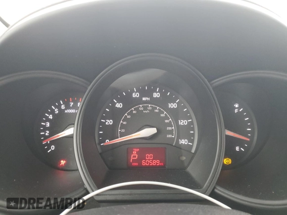 2013 Kia Rio LX z VIN KNADM4A30D6272845, wystawiony jako Copart lot #58018695 z przebiegiem 60 589 mil mil oraz Czysty tytuł • Clean title. Historia ofert i sprzedaży dostępna na DreamBid. Obrazek 9.