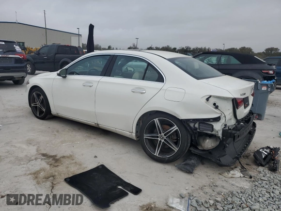 2022 Mercedes-Benz A 220 с VIN W1K3G4FB4NJ377057, выставлен на аукционе Copart как лот 45632845 с пробегом 19 977 миль миль и На запчасти • Non repairable. История ставок и продаж доступна на DreamBid. Изображение 2.