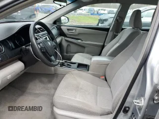 2017 Toyota Camry XLE z VIN 4T1BF1FK1HU694283, wystawiony jako Copart lot #51788175 z przebiegiem 94 249 mil mil oraz Szkoda całkowita • Salvage title. Historia ofert i sprzedaży dostępna na DreamBid. Obrazek 7.