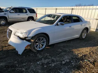 2017 Chrysler 300 with VIN 2C3CCAEG9HH564760, listed as a Copart auction lot 49893105 with 104,704 mi miles and Salvage Title. Bid and sale history available at carsss.com. Image 1.