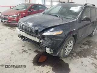 2016 Jeep Cherokee Altitude with VIN 1C4PJLAB6GW158704, listed as a IAAI auction lot 41635866 with 78,115 mi miles and . Bid and sale history available at DreamBid. Image 6.
