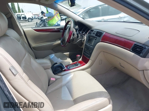 2004 Lexus ES 350 with VIN JTHBA30G340018789, listed as a IAAI auction lot 42552032 with 127,661 mi miles and . Bid and sale history available at DreamBid. Image 5.