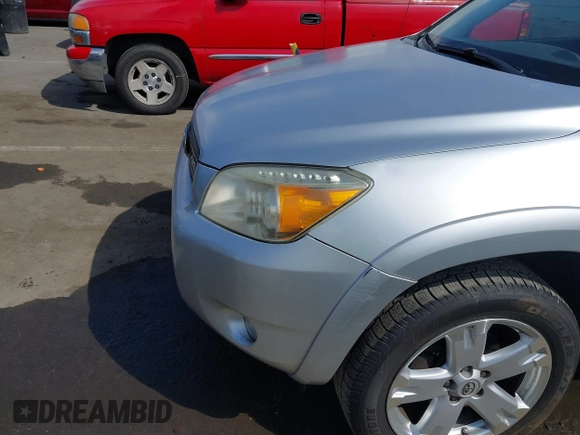2006 Toyota RAV4 Sport with VIN JTMZK32VX65000076, listed as a IAAI auction lot 41904226 with 216,262 mi miles. Bid and sale history available at carsss.com. Image 6.