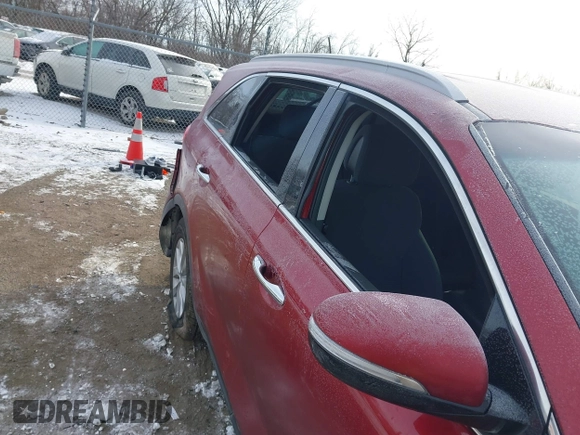 2016 Kia Sorento LX with VIN 5XYPGDA5XGG180698, listed as a IAAI auction lot 41417694 with 84,229 mi miles. Bid and sale history available at carsss.com. Image 20.
