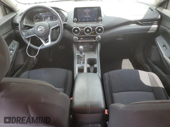 2020 Nissan Sentra SV z VIN 3N1AB8CV0LY252106, wystawiony jako Copart lot #54587125 z przebiegiem 108 839 mil mil oraz Szkoda całkowita • Salvage title. Historia ofert i sprzedaży dostępna na DreamBid. Obrazek 8.