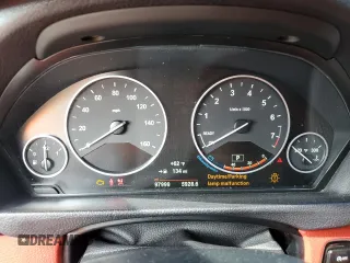 2016 BMW 4 Series 435i xDrive with VIN WBA3R5C51GK374233, listed as a Copart auction lot 61510975 with 97,999 mi miles and Salvage title. Bid and sale history available at DreamBid. Image 9.