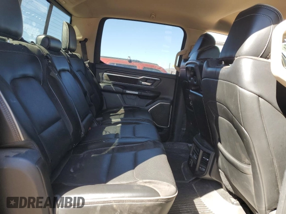 2019 Ram 1500 Laramie z VIN 1C6SRFJTXKN823283, wystawiony jako Copart lot #49893415 z przebiegiem 169 270 mil mil oraz Szkoda całkowita • Salvage title. Historia ofert i sprzedaży dostępna na DreamBid. Obrazek 10.